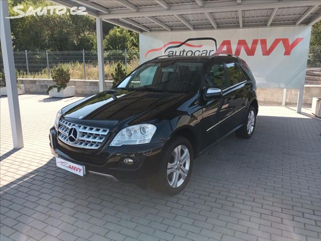 Mercedes Třída M